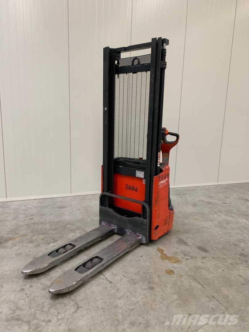 Linde L12 보행식 리치 지게차