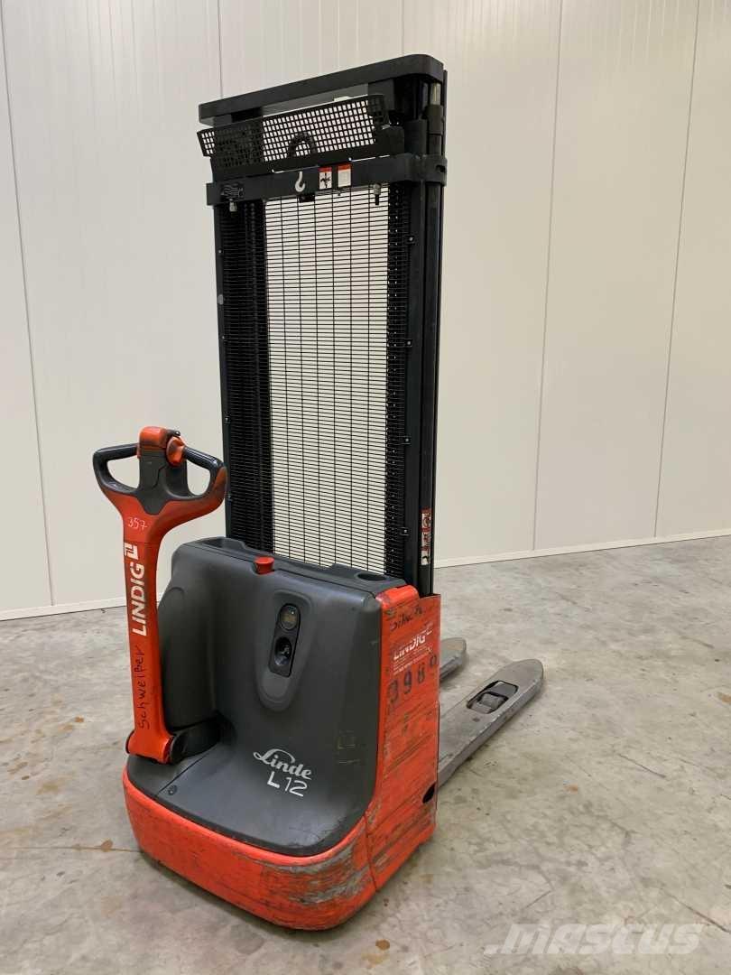 Linde L12 보행식 리치 지게차