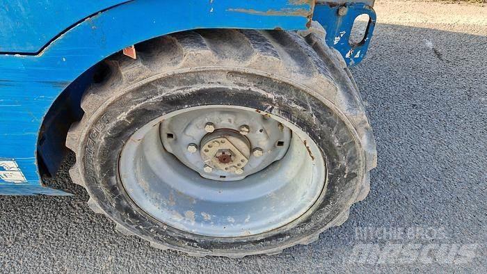Genie GS2668RT 가위형 리프트