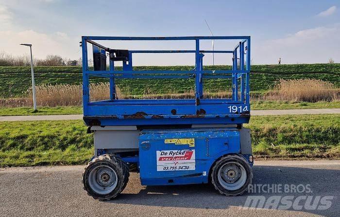 Genie GS2668RT 가위형 리프트