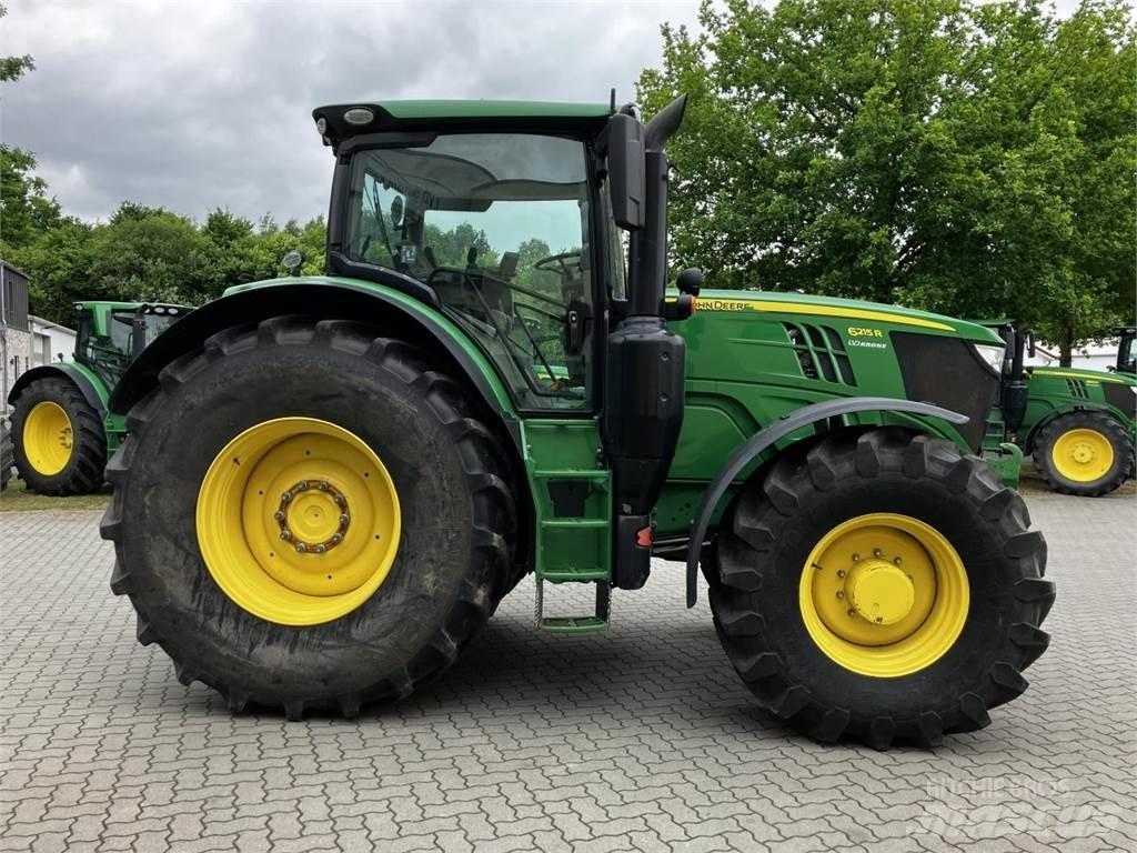 John Deere 6215R 트랙터