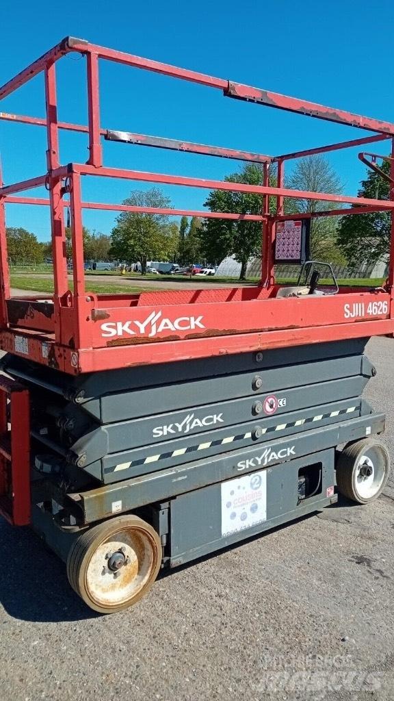 SkyJack SJ4626 가위형 리프트
