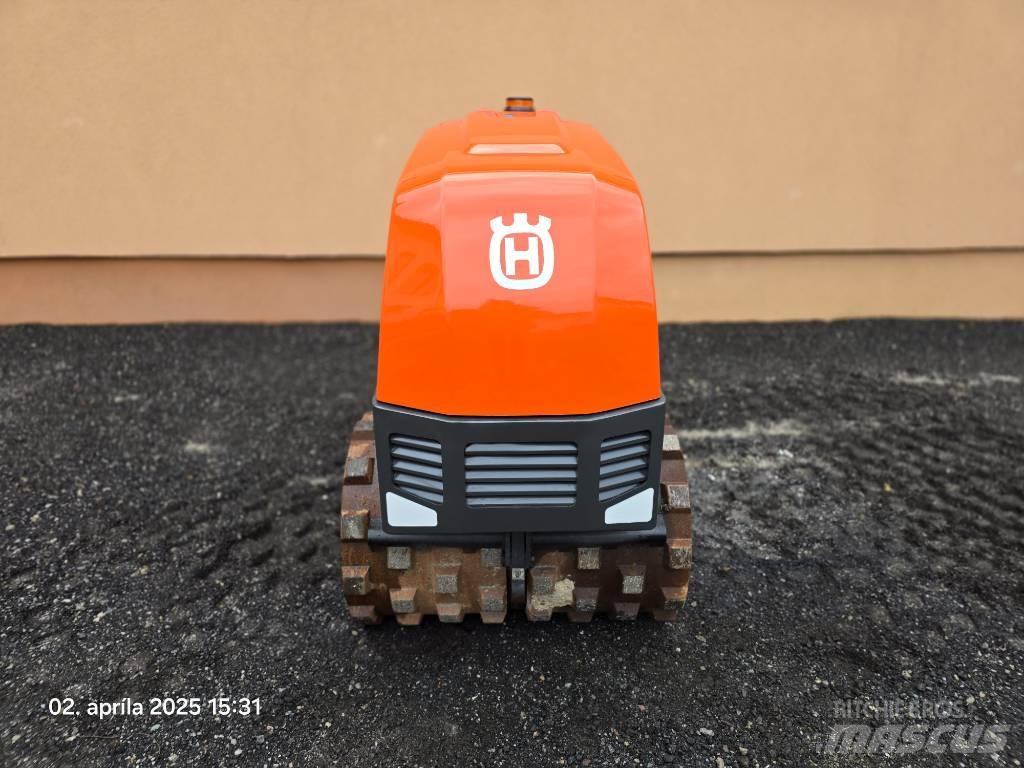  Husqarna LP 9505 진동롤러