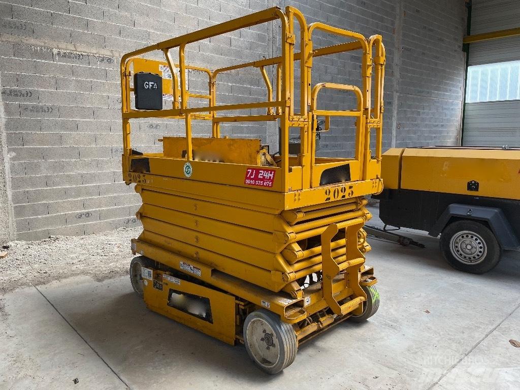 JLG 3246 ** A REPARER** 가위형 리프트