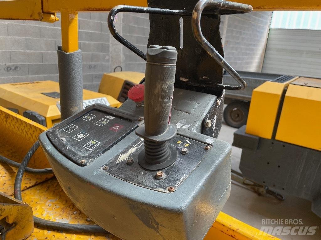 JLG 3246 ** A REPARER** 가위형 리프트