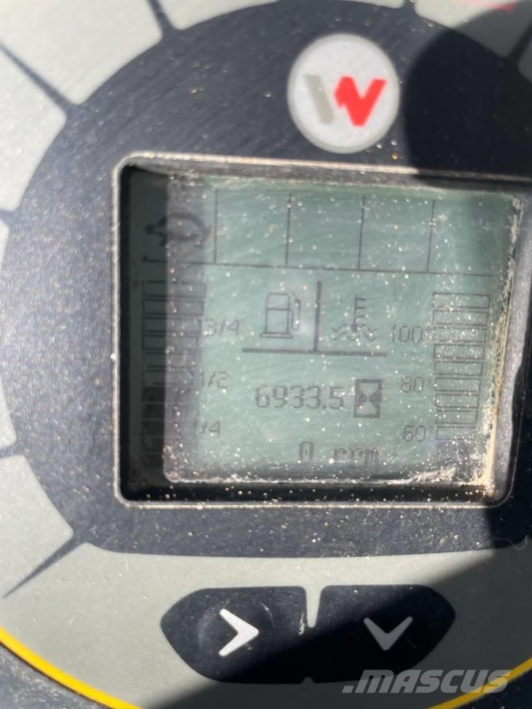 Wacker Neuson EW 100  휠 굴삭기