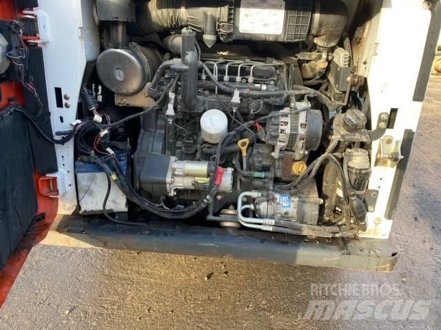 Bobcat S 590  스키드로더