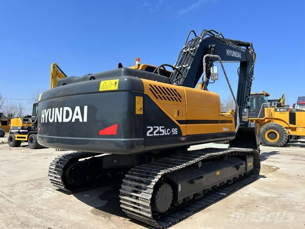 Hyundai 225lc-9s 중형굴삭기 7톤-28톤