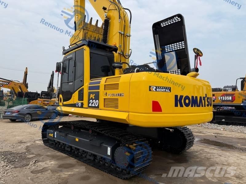 Komatsu PC 220-8 대형 굴삭기 29톤 이상