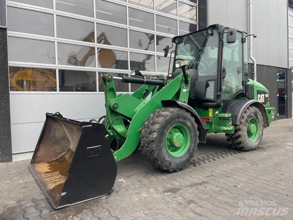 CAT 907H  휠로우더