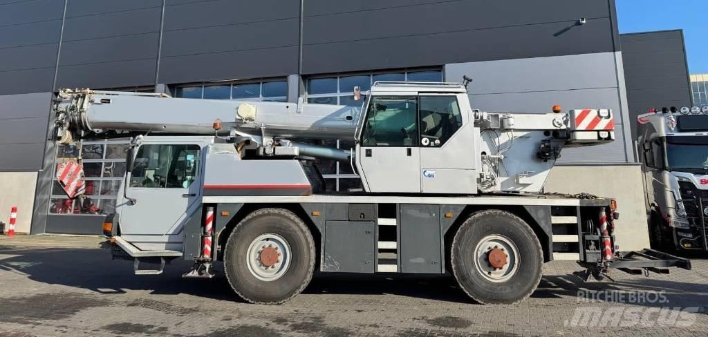 Liebherr LTM 1030-2 A/T 크레인