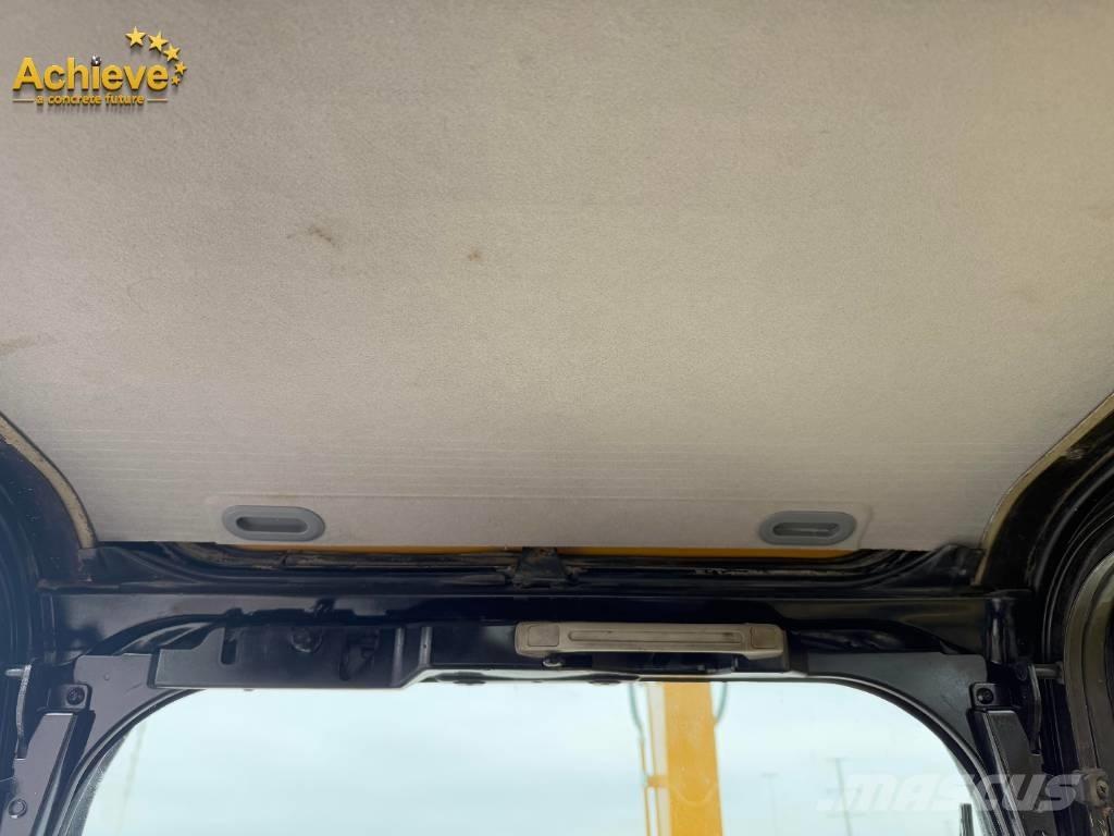 CAT 320 D 대형 굴삭기 29톤 이상