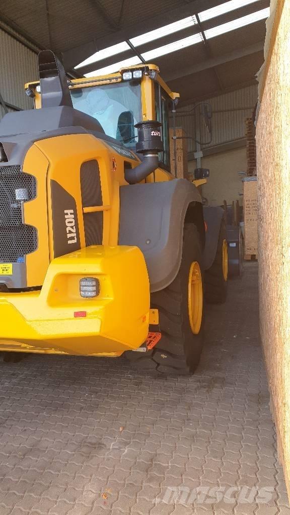 Volvo L 120 H  휠로우더