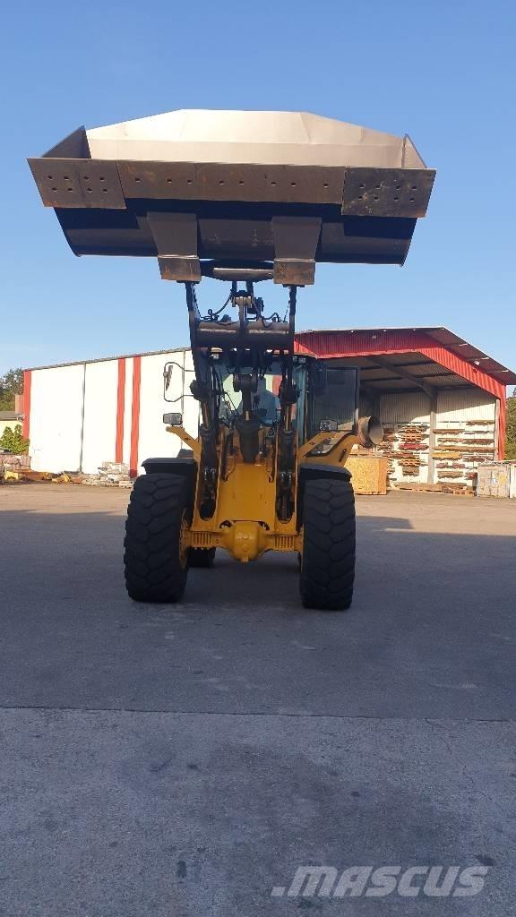 Volvo L 120 H  휠로우더