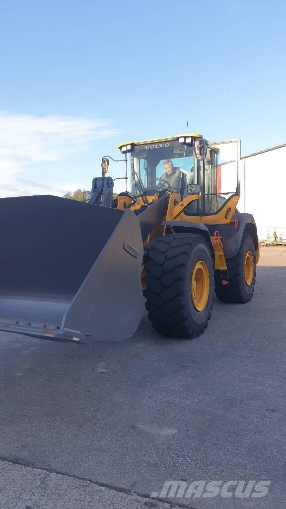 Volvo L 120 H  휠로우더