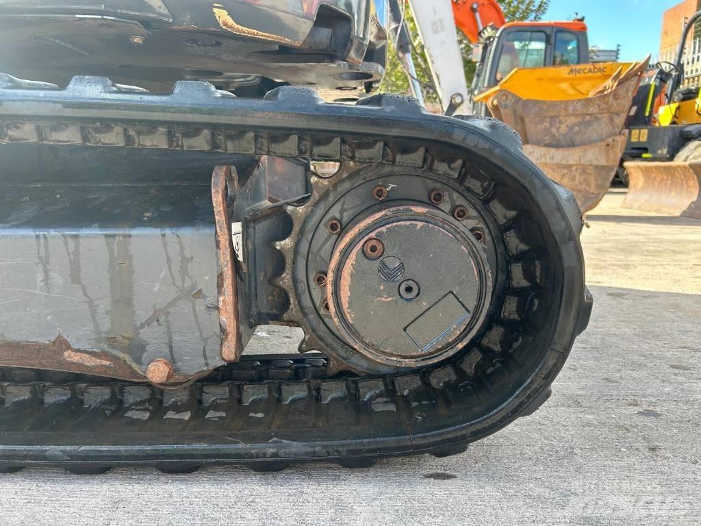 Doosan DX 27 Z 소형 굴삭기 7톤 미만