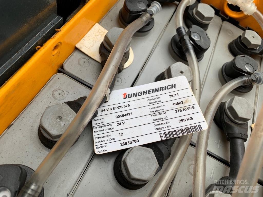 Jungheinrich ERC 212 보행식 리치 지게차