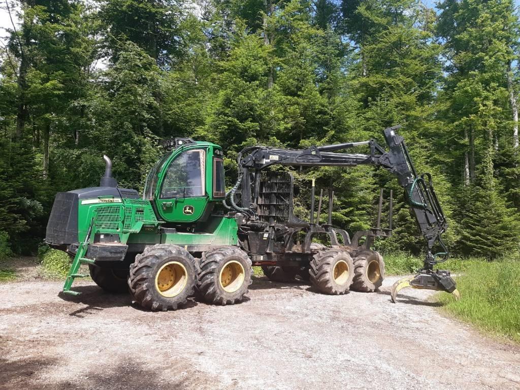 John Deere 1110G 원목 포워더