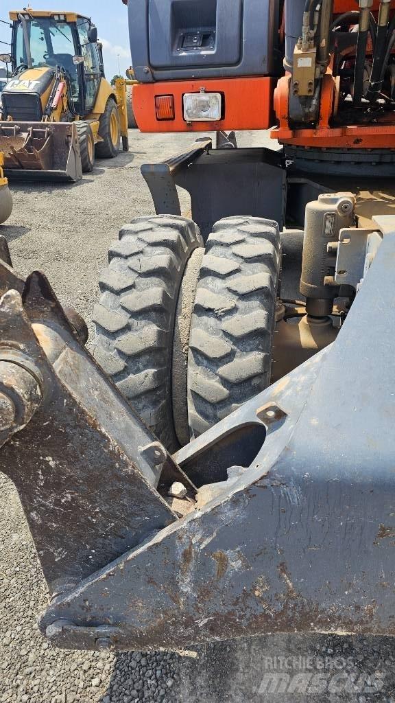 Fiat-Kobelco E215W  휠 굴삭기