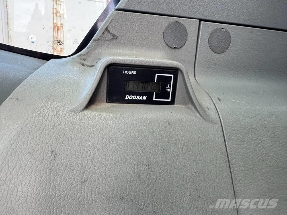 Doosan DX 300 LC-3 대형 굴삭기 29톤 이상