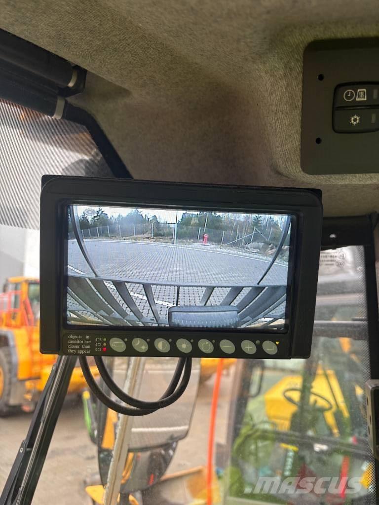 Volvo L90H  휠로우더