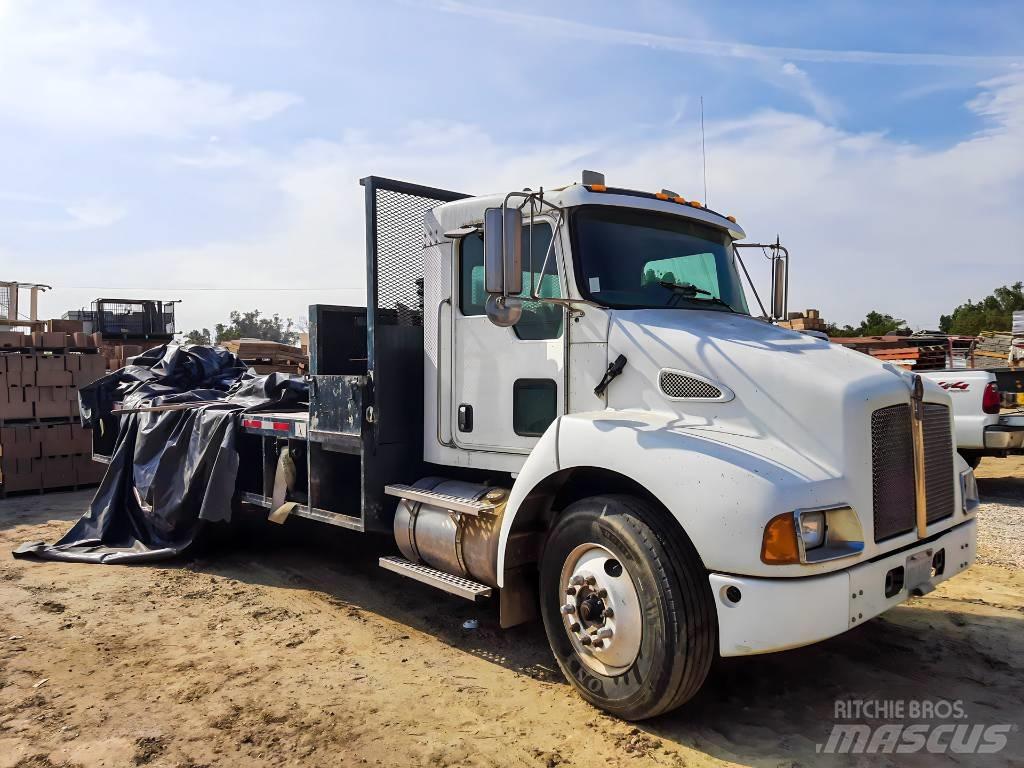 Kenworth T 300 플랫베드/드롭사이드 트럭