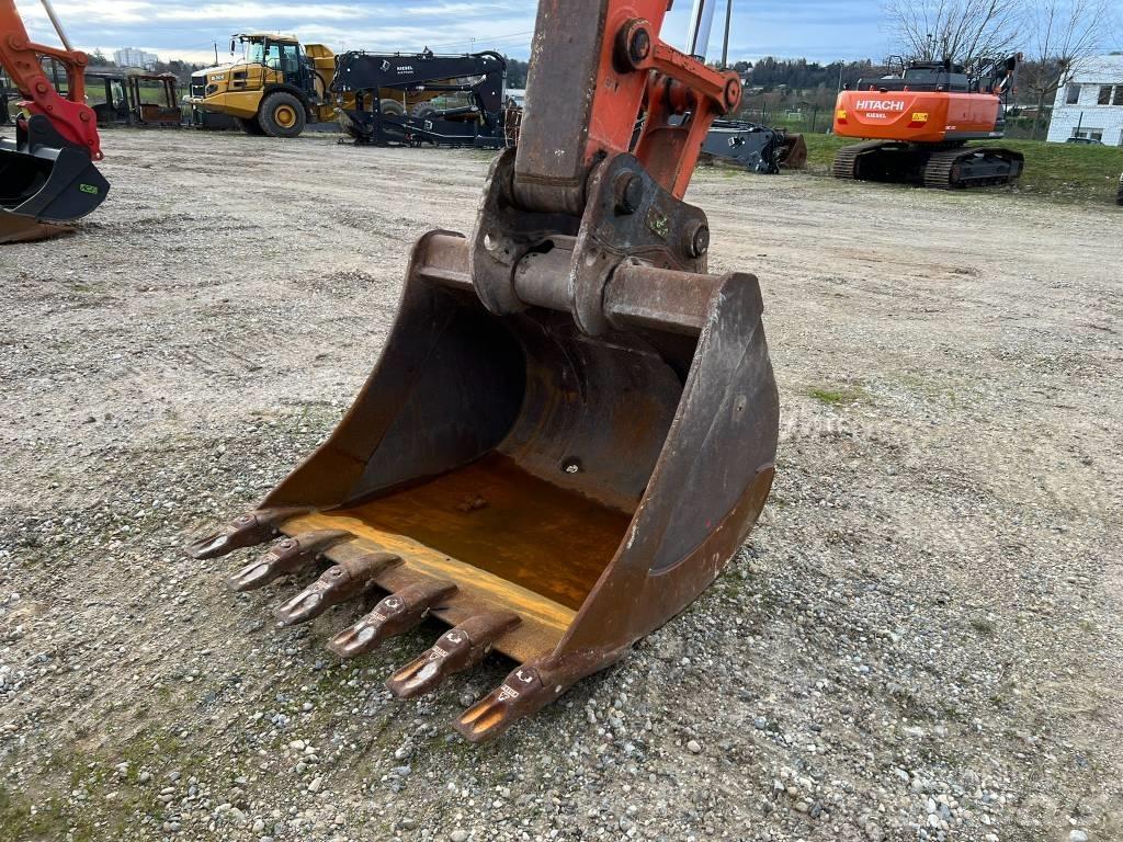 Hitachi ZX210LC 대형 굴삭기 29톤 이상