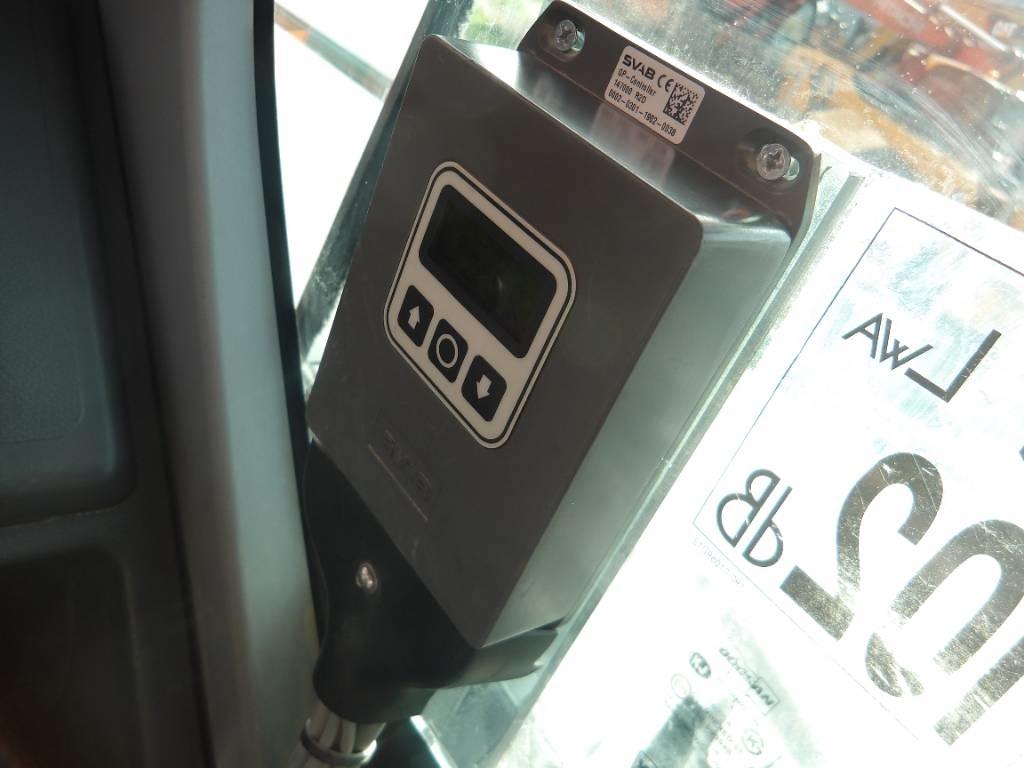 Doosan DX 210 WE  휠 굴삭기
