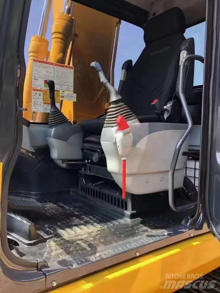 Komatsu 160-7 대형 굴삭기 29톤 이상