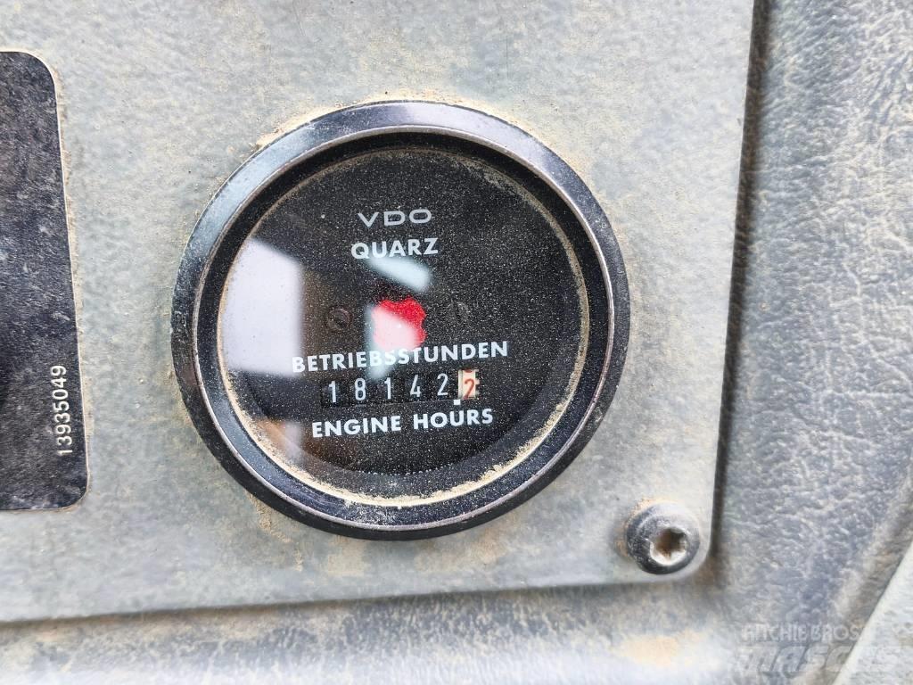 Volvo A 25 C 연결식 홀러