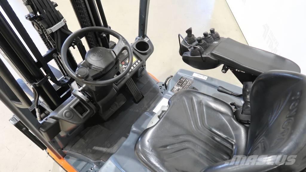 Toyota 8FBE16T 전동 지게차