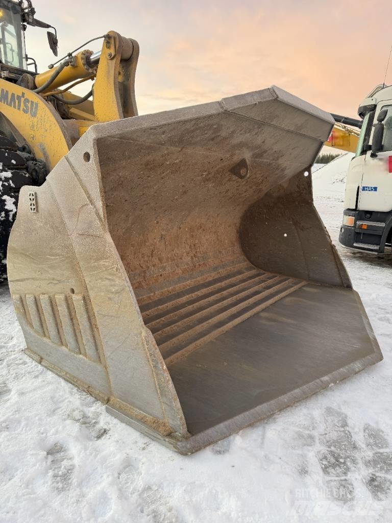 Komatsu WA 500- 8  휠로우더