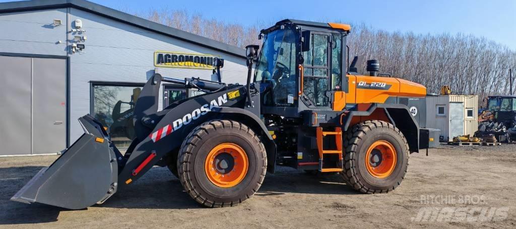 Doosan DL 220-7  휠로우더