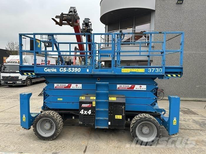 Genie GS5390 RT 관절형 전동이동 리프트