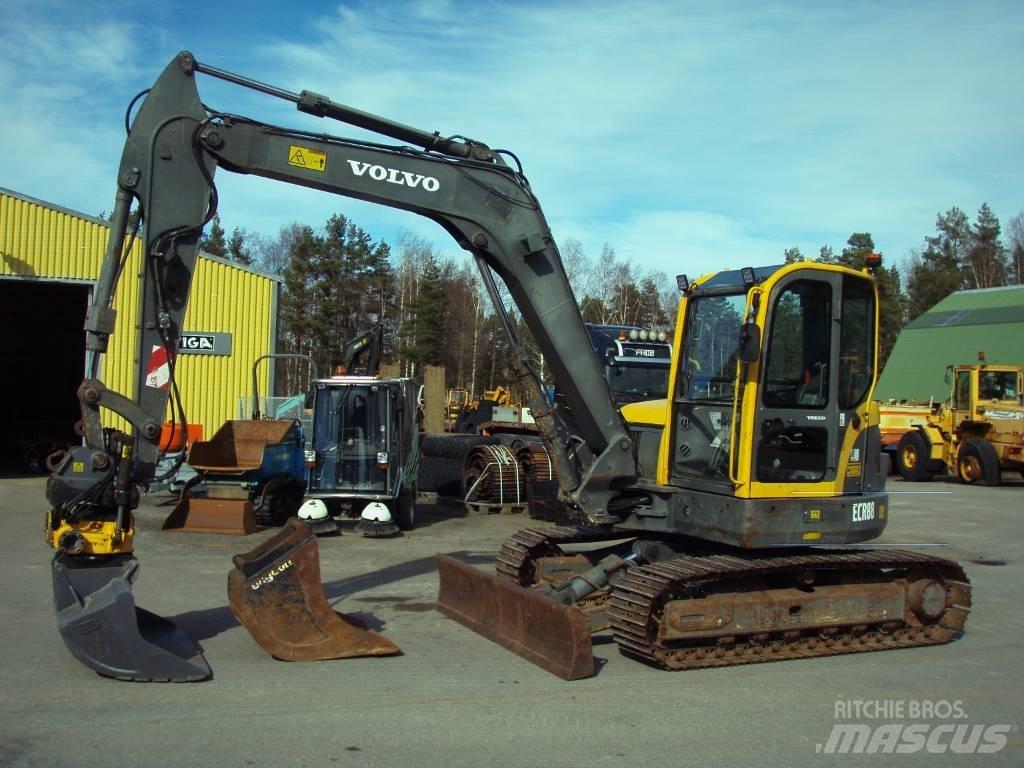 Volvo ECR 88 중형굴삭기 7톤-28톤