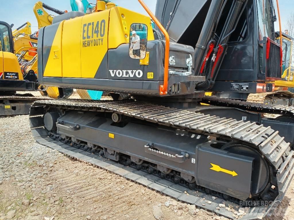 Volvo EC 140 중형굴삭기 7톤-28톤