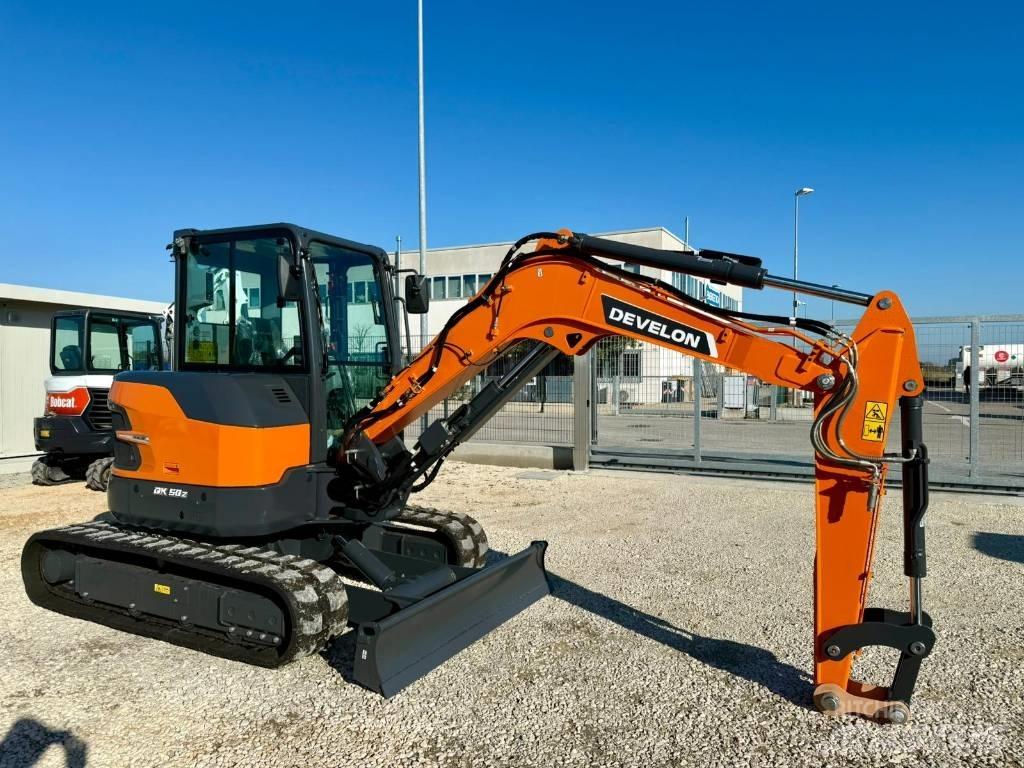 Develon DX 50 Z-7 소형 굴삭기 7톤 미만