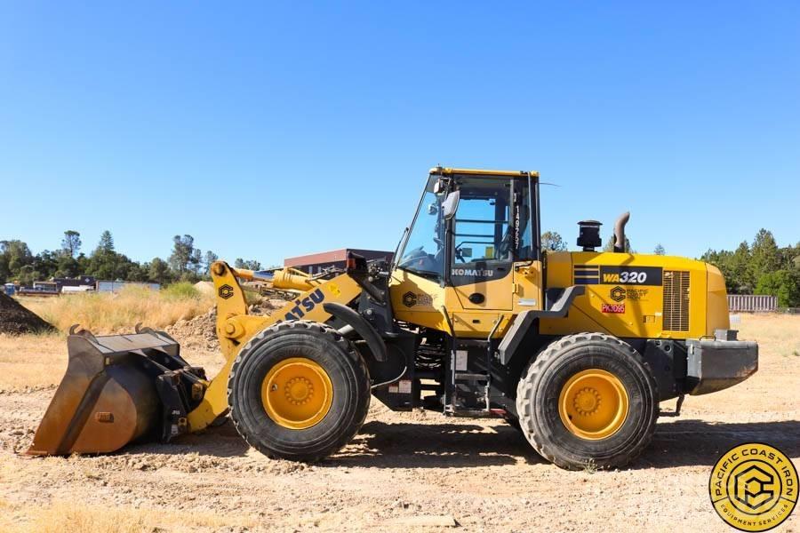 Komatsu WA 320-7  휠로우더