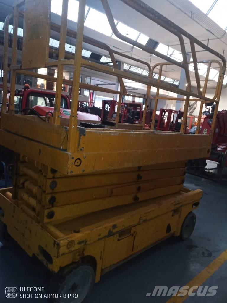 Haulotte Compact 12 가위형 리프트