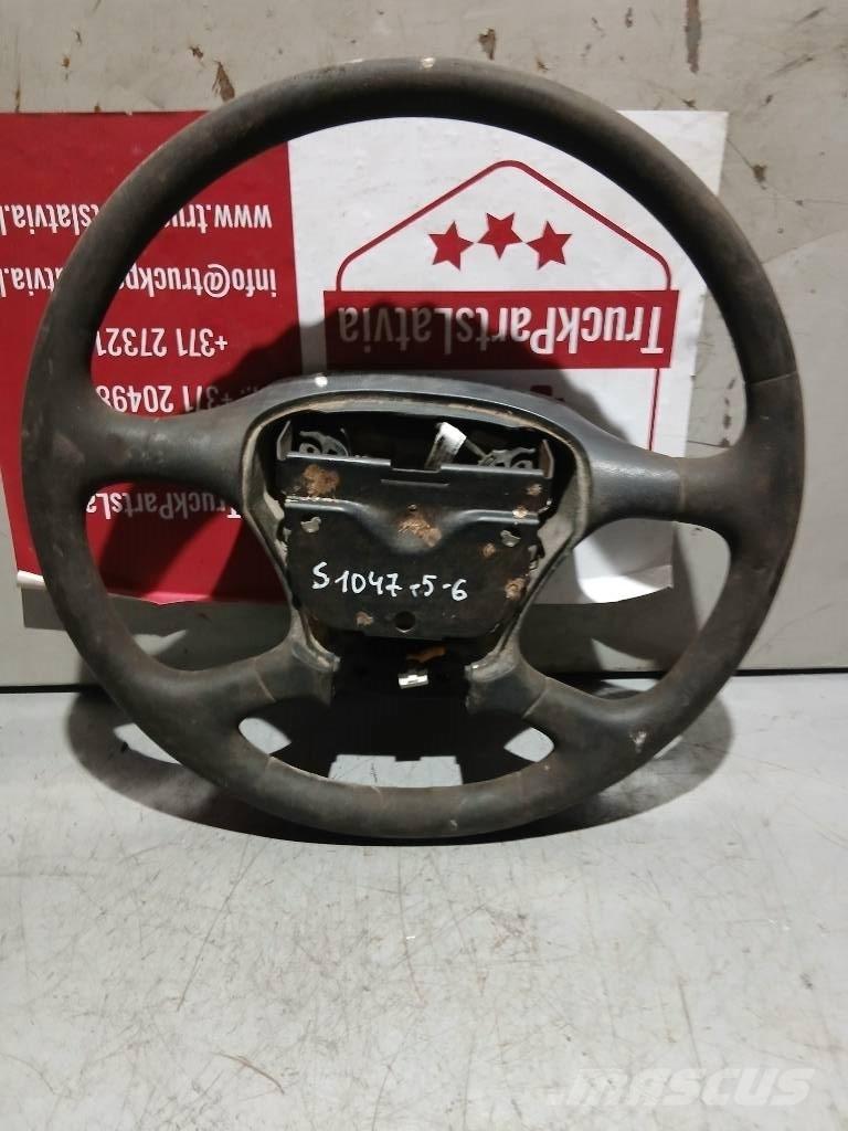 Scania P 420    1495393 캐빈 및 인테리어