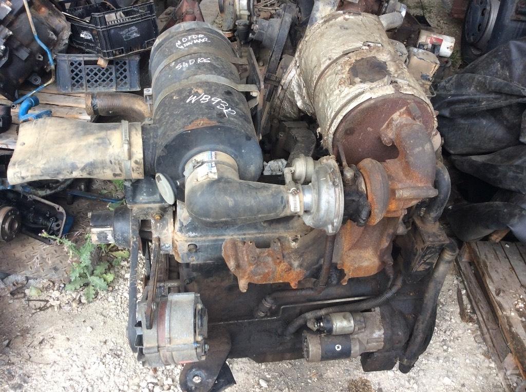 Komatsu WB 93 R 엔진