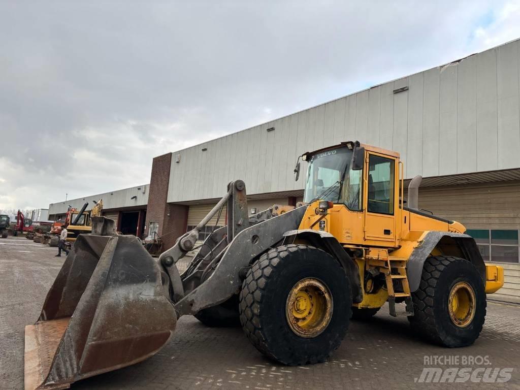 Volvo L 120 E  휠로우더