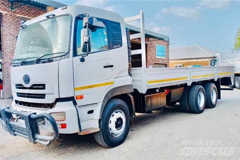 UD WF 330 기타 트럭