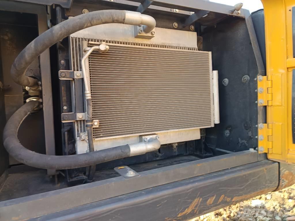 Volvo EC 240 대형 굴삭기 29톤 이상