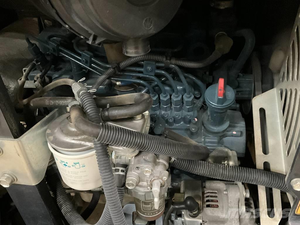 Kubota KX 027-4 HI 소형 굴삭기 7톤 미만