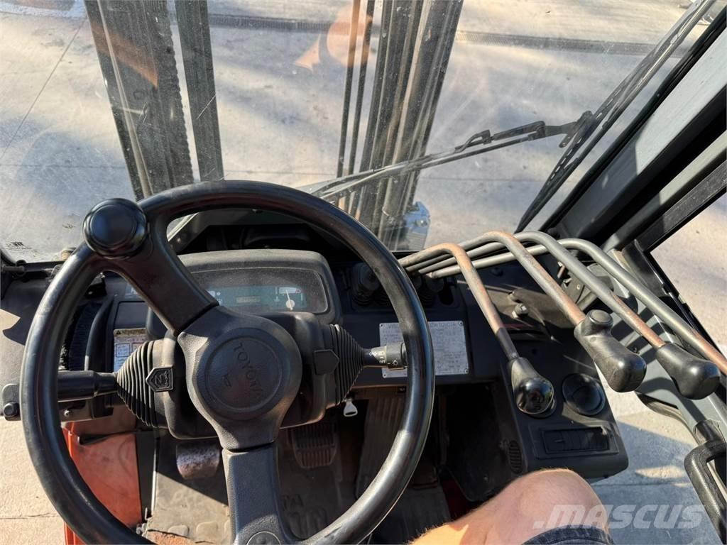 Toyota 7FGF25 LPG 지게차