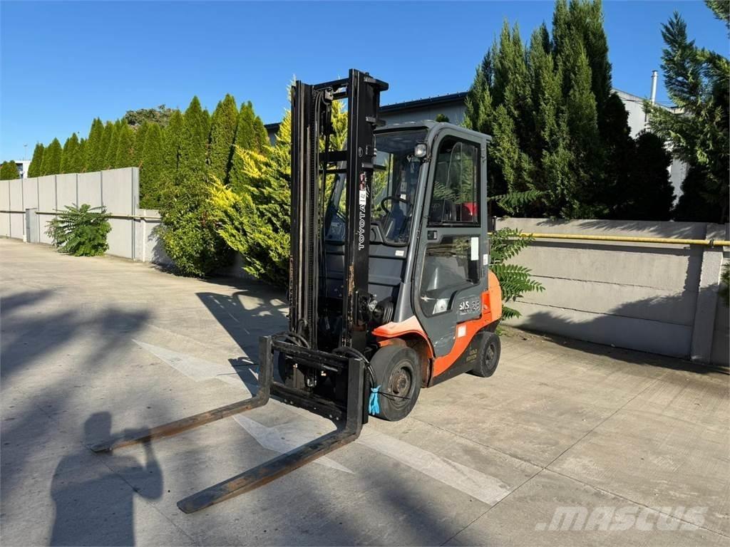 Toyota 7FGF25 LPG 지게차