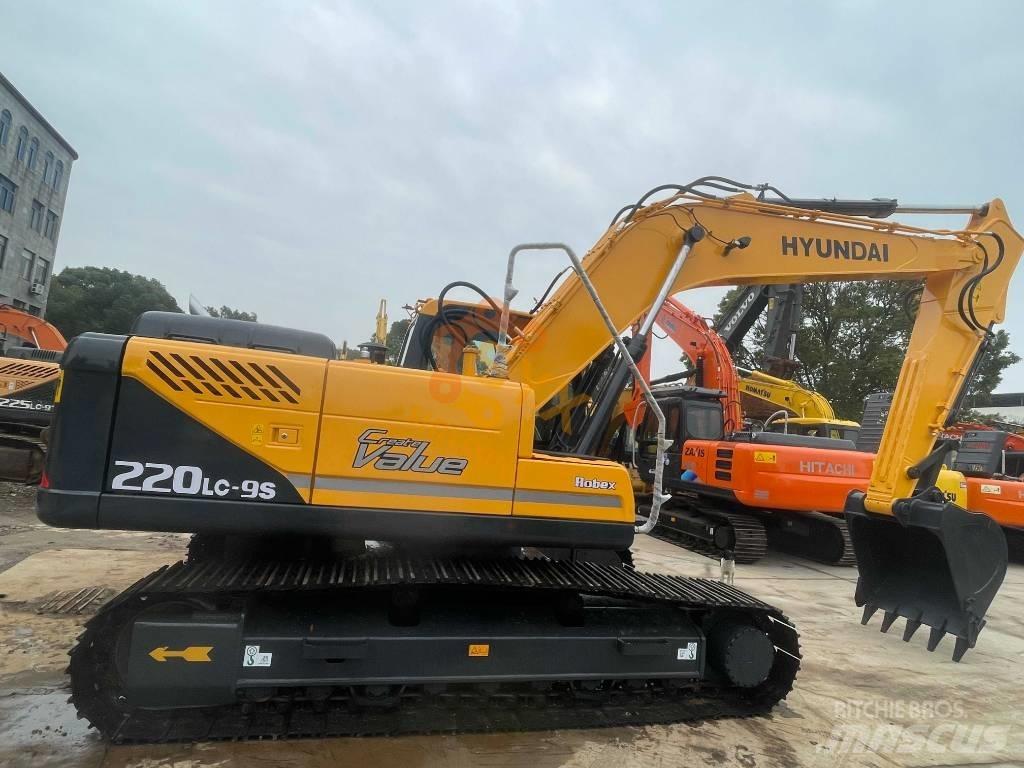 Hyundai Robex 225 대형 굴삭기 29톤 이상