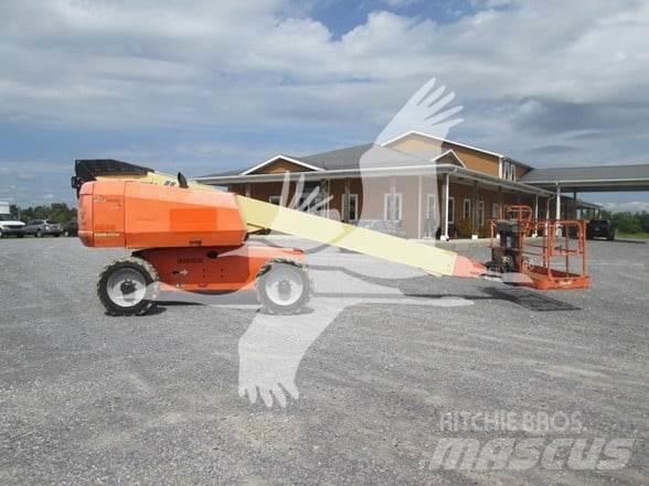JLG 600S 견인식 전동이동 리프트