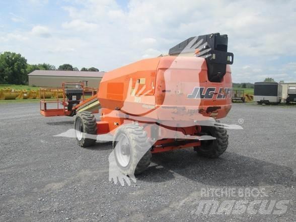 JLG 600S 견인식 전동이동 리프트